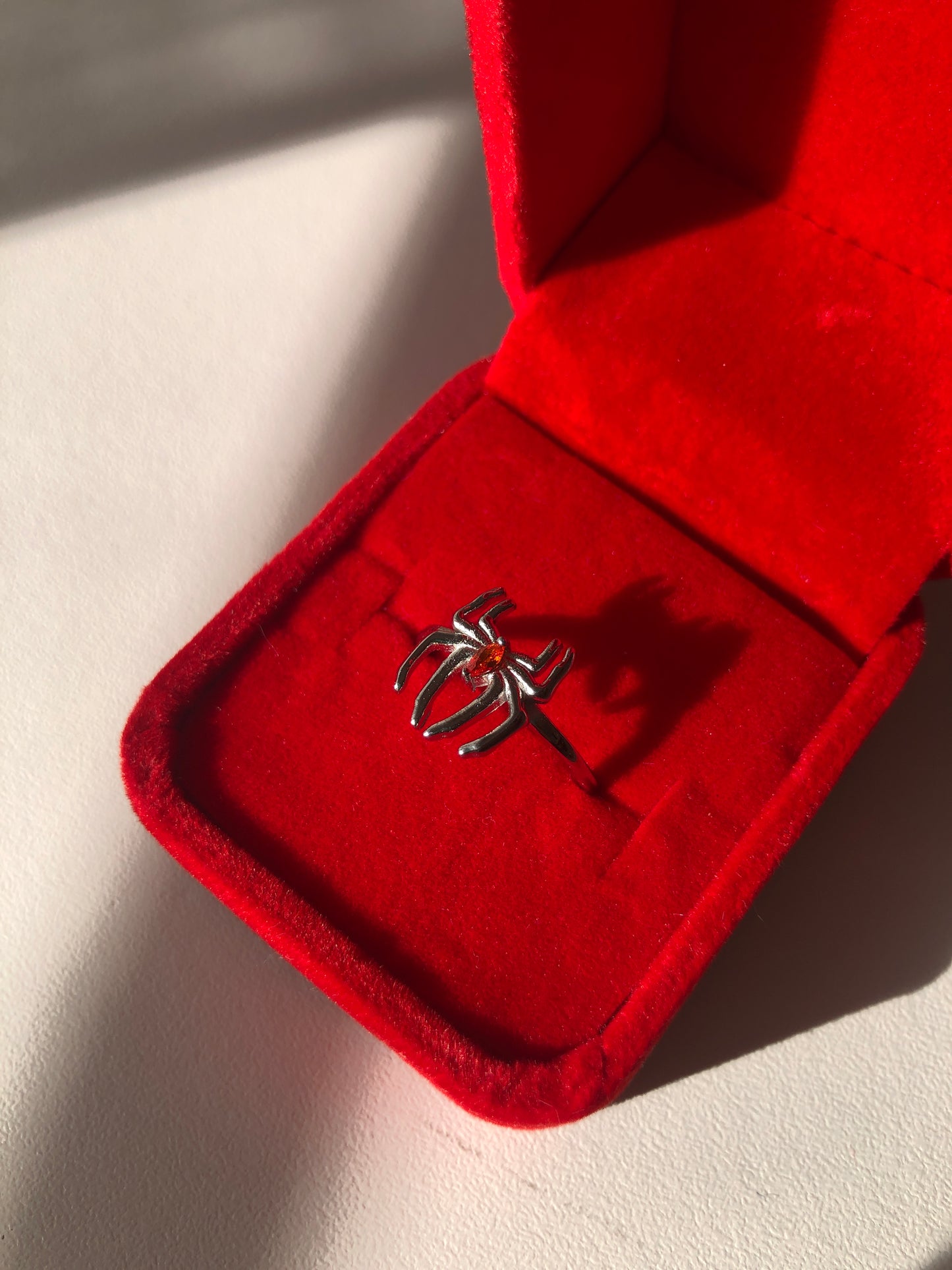 Anillo Spiderman 🕷️ + GRATIS caja de anillo