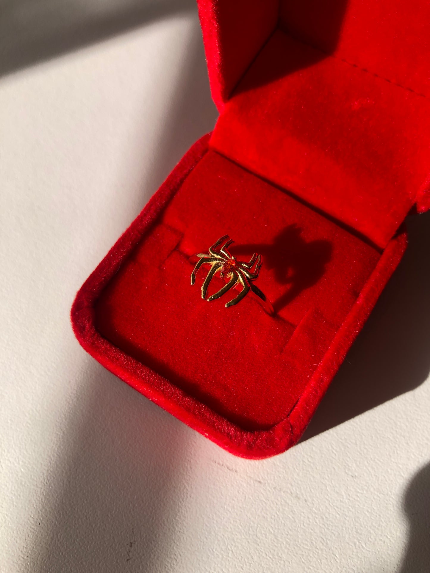 Anillo Spiderman 🕷️ + GRATIS caja de anillo