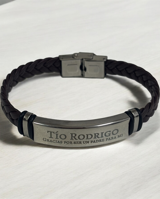 Pulsera personalizada con grabado