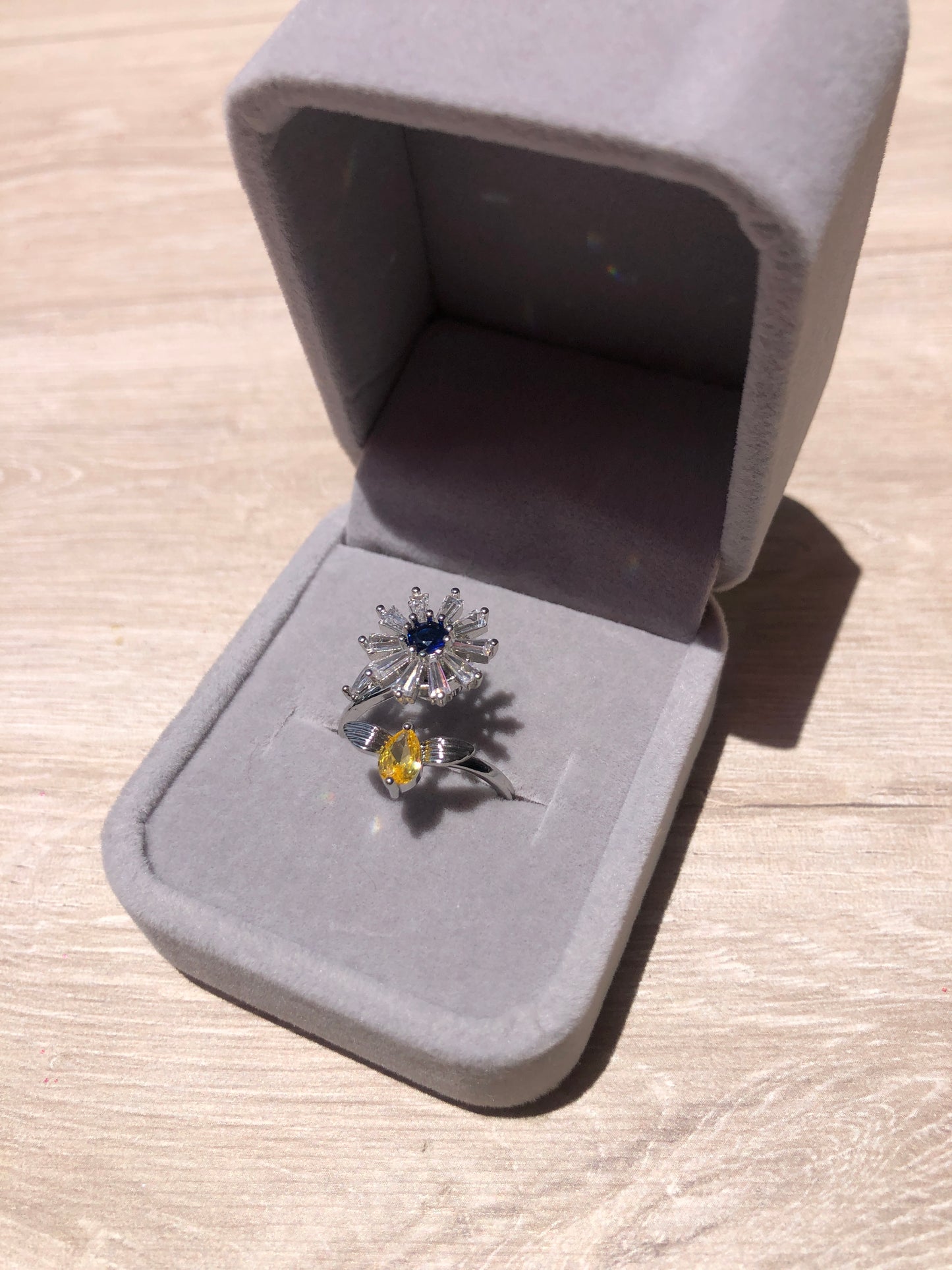 Anillo giratorio flor 🌻 + Caja de anillo GRATIS