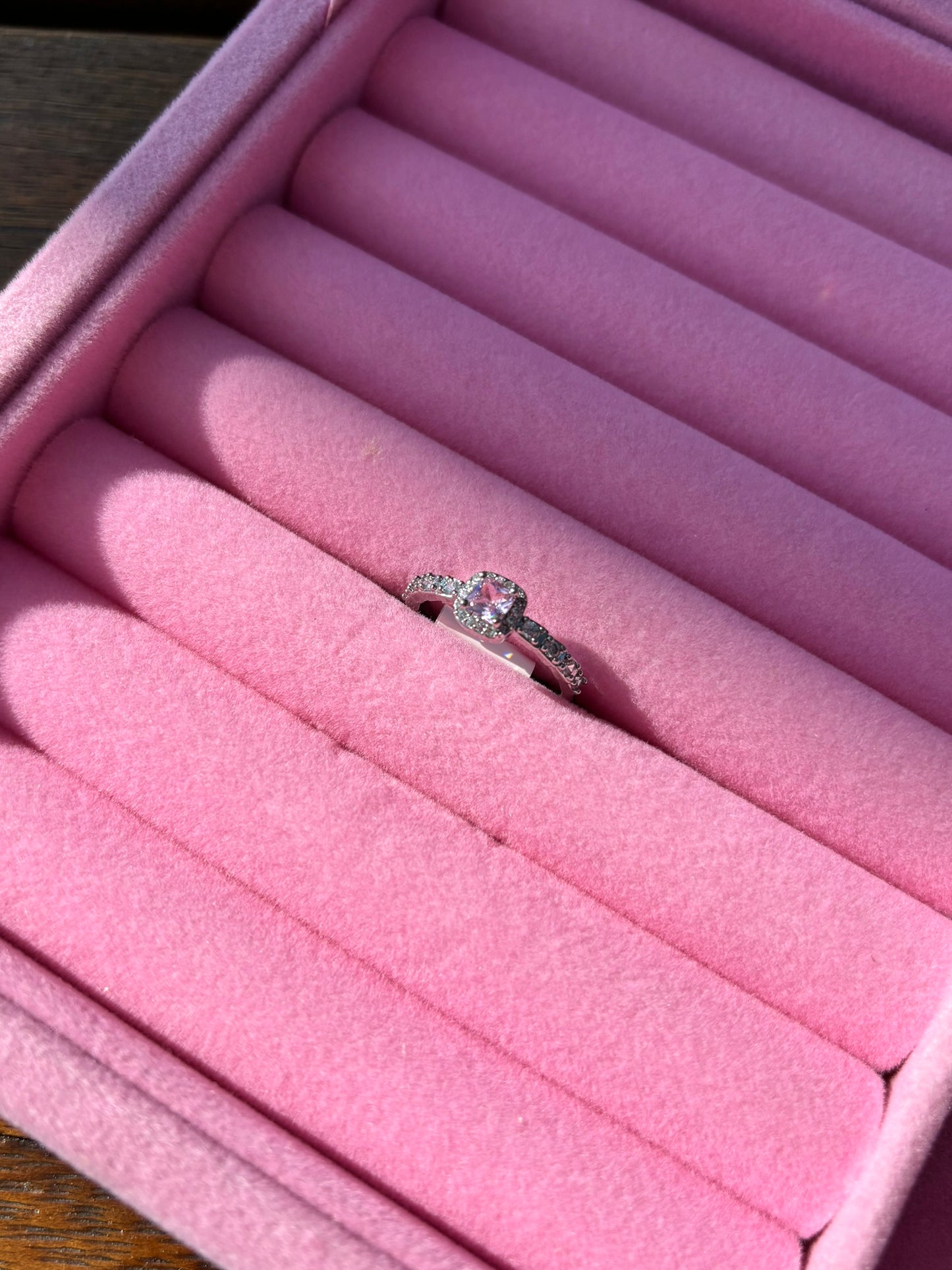 Anillo promesa pink 💍❤️ + caja de anillo GRATIS